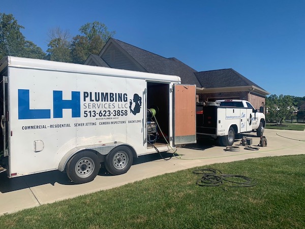 LH Plumbing Services, Linda Hudek, plumbing, drain cleaning, plumbing service, John Hudek, water heating, Can Do!